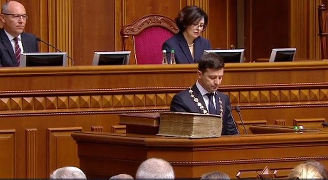 Инаугурация Владимира Зеленского: как это было и что сказал депутатам и правительству новый президент