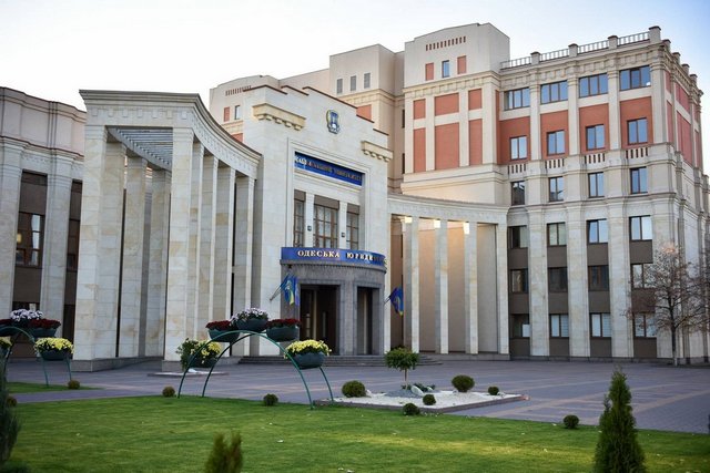 СМИ связывают перенос экзаменационной сессии студентов академии Кивалова с внеочередными выборами