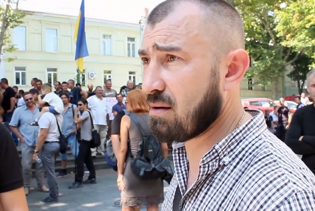 Ряды желающих избраться по 142 округу пополнил лидер одесской парамилитарной организации